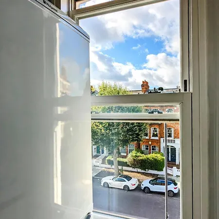 Charming Bright 2-Bed Heritage Flat, Battersea Park, London Exterior photo