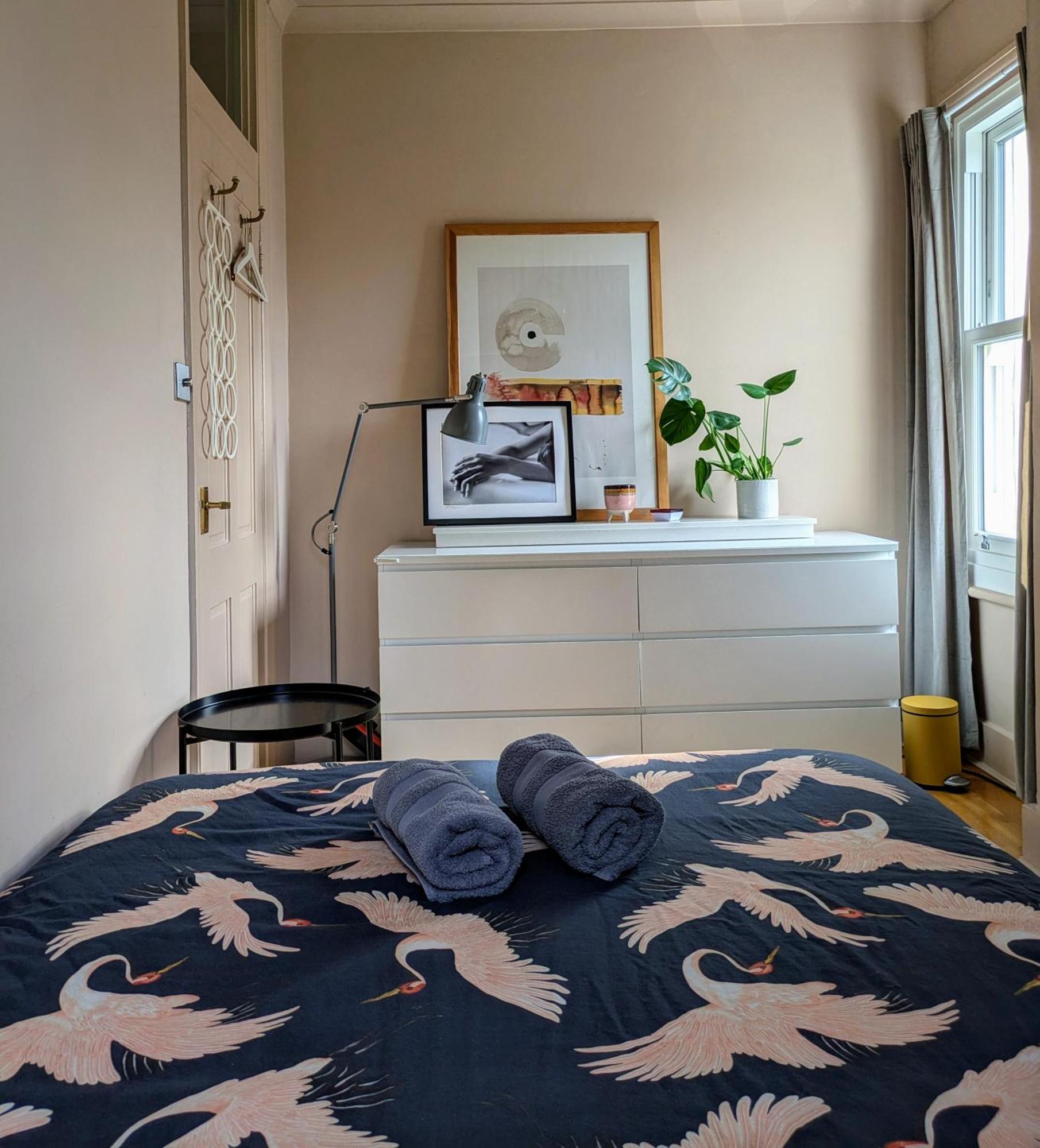 Charming Bright 2-Bed Heritage Flat, Battersea Park, London Apartment London